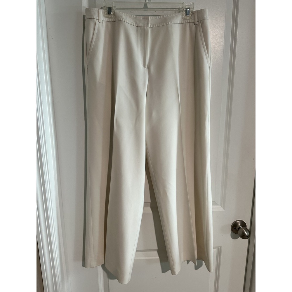 St. John Liquid Satin Emma Straight Leg Trouser Pants Size 10 Cream High‎ Rise